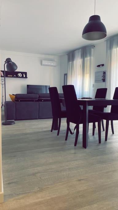 Sun Street Apartment Верона Екстериор снимка